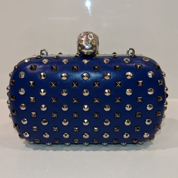 [Authentic] Alexander McQueen Skull Box Studded Clutch - Picture 4 of 7